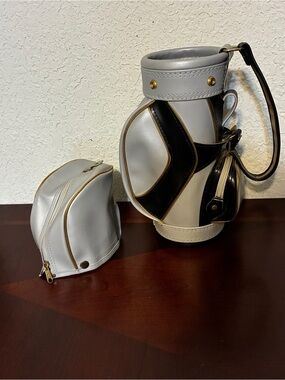 MacGregor Minature Golf Bag with Gold Hardware And Topper